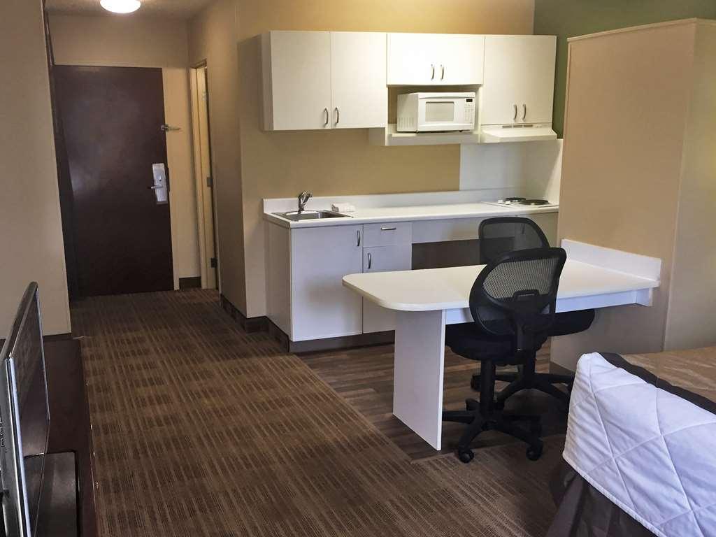 Extended Stay America Select Suites - Chicago - Rolling Meadows Room photo