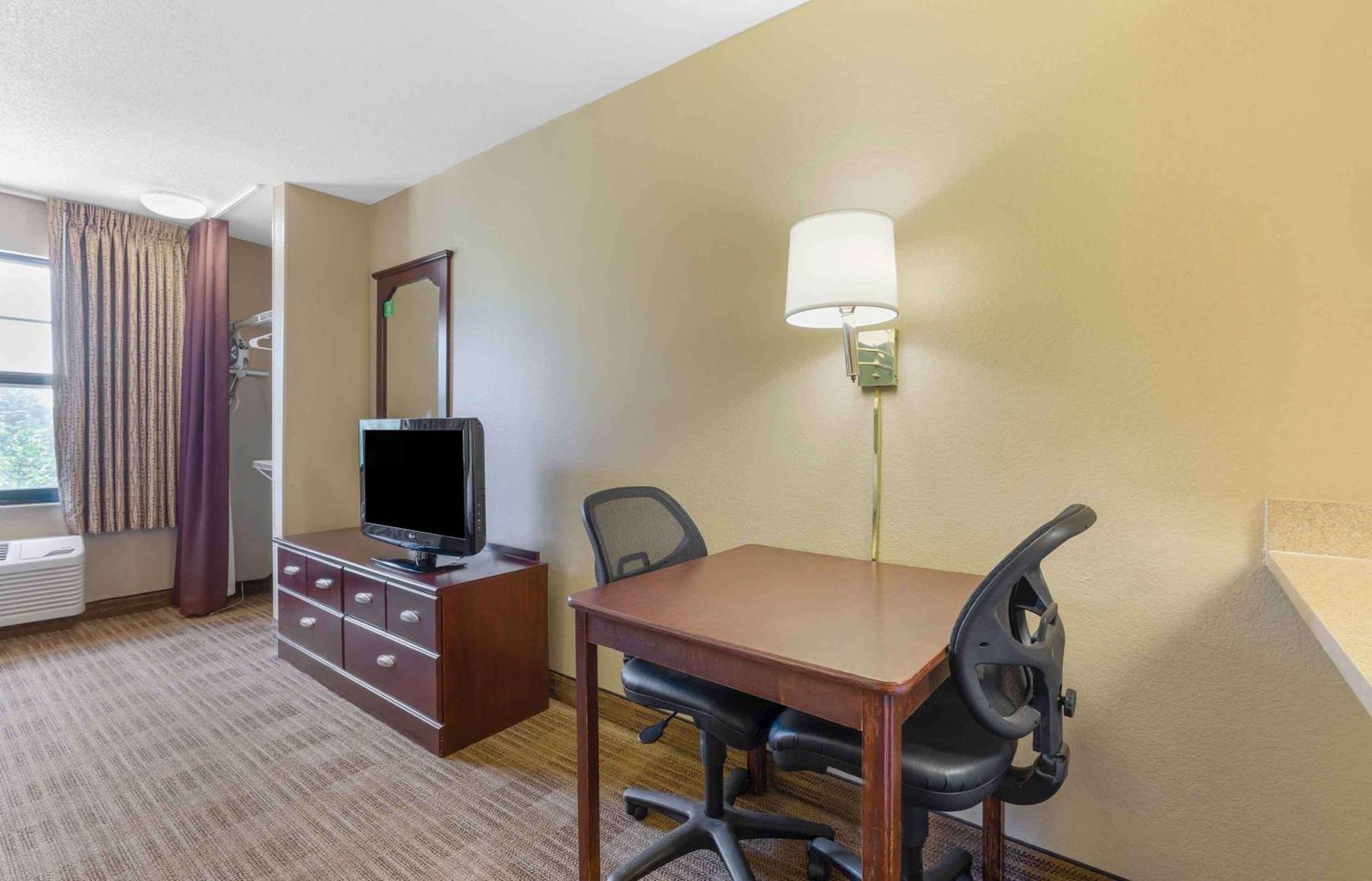 Extended Stay America Select Suites - Chicago - Rolling Meadows Exterior photo